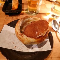 ザ タヴァン グリル＆ラウンジ - 