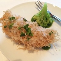 エディション・コウジ シモムラ - 下村シェフ スペシャリテ
                カダイフを纏った的鯛のフリット♥︎