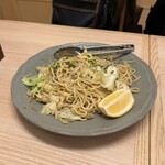 47都道府県の日本酒と炉端焼き 浦島 - 海鮮あひーじょ焼きそば