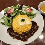 卵と私 - 料理写真:とろーりチーズの牛タンシチュー オムライスプレート　1,230円