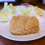 Tonkatsu Marugo - 特選里肌豬排@含稅2,400日圓＋套餐(白飯、赤味噌湯、醃菜)@含稅550日圓