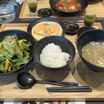 be my flora kitchen - 