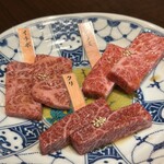 精肉卸問屋直営焼肉店 牛次郎 - 