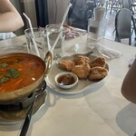 Savoey Tha Maharaj - エボのすり身揚げ