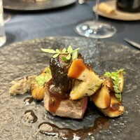 レストラン ローブ - 土佐あかうし　椎茸　ジュニパーベリー　牛蒡