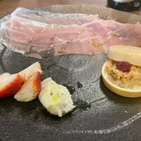 神楽坂アッカ - 