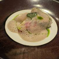 レストラン リューズ - ブルーオマール海老、原木椎茸と栗のグラッセ、オープンラビオリ仕立て