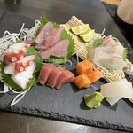 浜焼活貝 いさむ - 刺身5種盛り