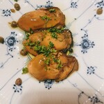 Panch - 牡蠣の燻製オリーブオイル漬け