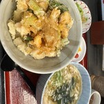 名物げそ天丼と自家製うどん お多福 - 