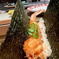 鮨トキドキ串 海老虎 - 名物のエビフライ巻き
