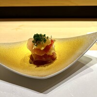 蔵六雄山 - ⚪︎金目鯛 湯引き‥優しく食べやすい金目の湯引き