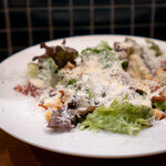 代々木八幡 BISTRO NONKI - 宝玉卵とカリカリベーコンのシーザーサラダ