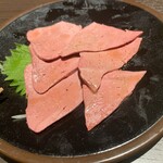 黒毛和牛焼肉 薩摩 牛の蔵 - 