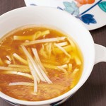 ・蟹肉入りコーンスープ（1人前）・干し貝柱と黄ニラのスープ（1人前）・牛肉と豆腐のスープ（1人前）