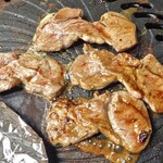 萬里 - 生ラム（焼肉中）