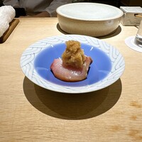 天ぷら成 - ブリ（山わさび入り大根おろしで、辛味大根風）  