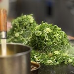 たぴおか食堂 - いつもより多くない？ 今日もネギ盛り祭りヽ(●´∀`)ﾉ゜