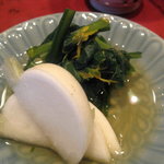 草喰 なかひがし - 12月【止め椀】菊菜煮浸し・小蕪酢漬け