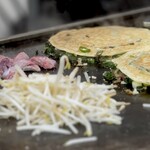 お好み焼き ふじや - ズリにんにくもええなぁーーーー(´◡͐`)