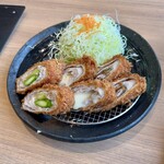 とんかつ神楽坂 さくら - 彩り巻きかつ定食1580円