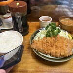 丸一 - とんかつ定食　1800円