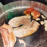 サムギョプサルと韓国料理 TUTUMU38 - サムギョプサル近影