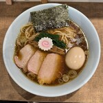 らぁめん 涼虎 - 味玉ラーメン醤油