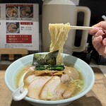 らぁめん 涼虎 - 味玉ラーメン塩