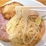 中華そば 秋山  - 麺
