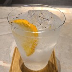 and Bar-and Cafe - 酒品①櫻尾 HIROSHIMA 柑橘琴通(含稅1,430日圓)
                      櫻尾原創金酒(櫻尾釀酒廠) & 廣島檸檬 & 廣島柚子 & 青檸 & 提姆特胡椒 & 通寧水