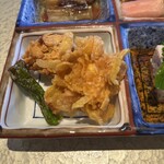 278431022 - 干し無花果クラッカー揚げ　ベビー帆立フレーク揚げ