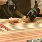 京町堀 なかむら - 切り分け中