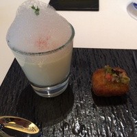メイ - アミューズ