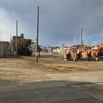 キッチン ブルー グローブ - 重機が並び、本格的な工事へ (おまけ)