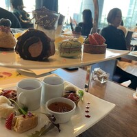 ポム・ダダン - 