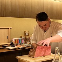 鮨 由う - 
