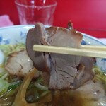 中華そば　まるせい - チャーシュー リフト