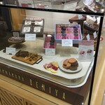 鎌倉紅谷 - 料理写真:鎌倉紅谷 ラゾーナ川崎店