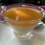 華正樓 新館 - ジャスミンババロア¥800