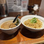 eiTo 8 - 