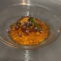 ブリーズ オブ トウキョウ - 金時人参のムース 雲丹とコンソメのジュレ添え