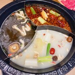 モンゴル薬膳しゃぶしゃぶ小尾羊 - 【食べ放題+飲み放題｜２H】◆お得な食べ飲み放題コース◇人気三味薬膳火鍋・肉３種（牛ロース・豚ロース・鶏肉）・野菜11種・竹筒鶏つみれ・２色麺★おかわり自由♪♪♪★5,436円（税込5,980円）◆