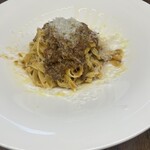 まずはカルボナーラかボロネーゼ - 