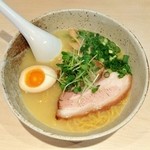 麺や けせらせら - 塩らぁめん（700円）