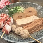 花くじら - かいわれ、大根、つくね、たこ、豆腐、厚揚げ