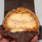 パティスリー シュシュクリエ - ・「三茶deシュー(¥300)」の断面。