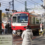 弘明寺丿貫 - 時速100km(たぶん)で通過する京急