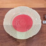 La Stalla - ピンクビーツ。大量に煮詰めて生クリームをちょん