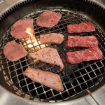 牛兆 アステ川西店 - 